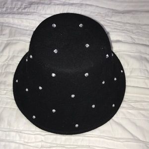 RARE Black diamond bucket hat